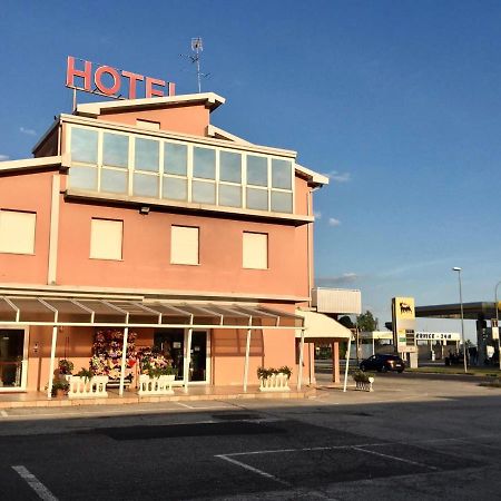 Hotel Trieste San Giórgio di Nogaro Exterior foto